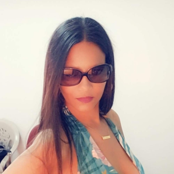 Meet your Posher, C. - Picture 2 of 2